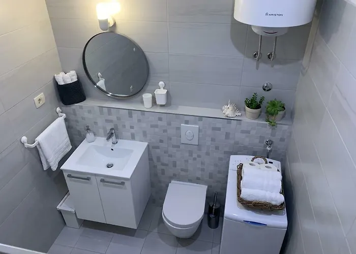 17 Pines * Makarska