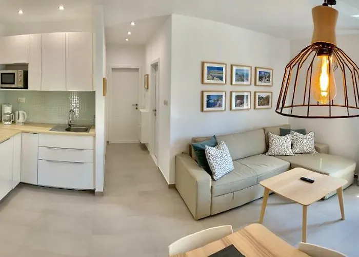 17 Pines Apartman *