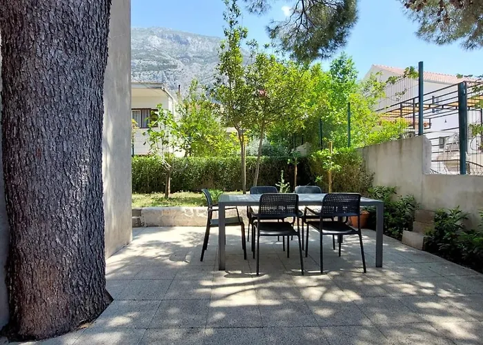 Apartment 17 Pines