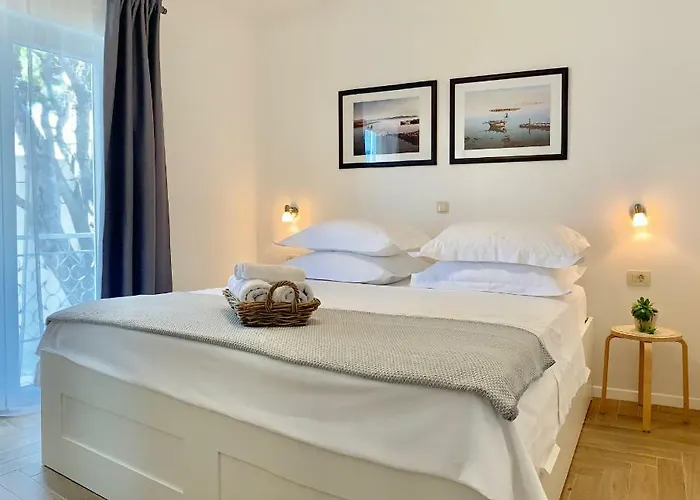 17 Pines * Makarska